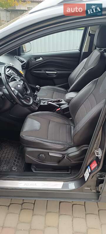 Внедорожник / Кроссовер Ford Kuga 2015 в Толстом фото 8 Внедорожник / Кроссовер Ford Kuga 2015 в Толстом