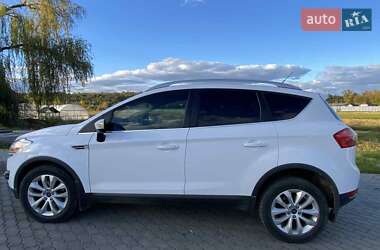 Внедорожник / Кроссовер Ford Kuga 2011 в 