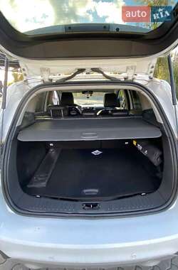 Внедорожник / Кроссовер Ford Kuga 2011 в 