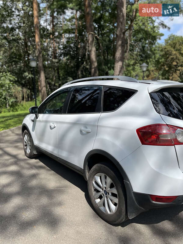 Внедорожник / Кроссовер Ford Kuga 2011 в Чернигове