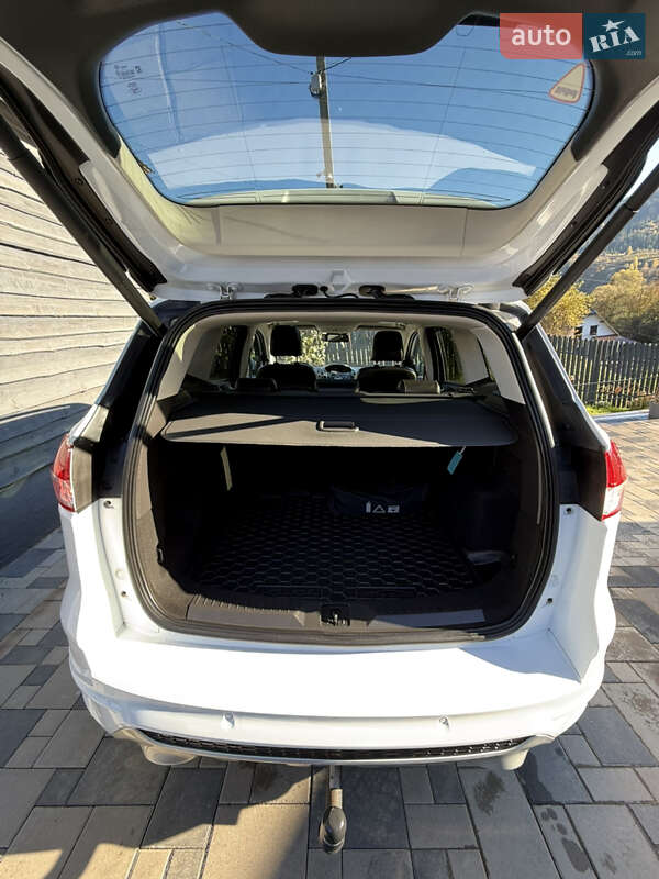 Позашляховик / Кросовер Ford Kuga 2014 в Славському