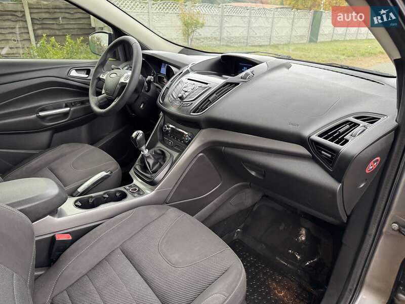 Внедорожник / Кроссовер Ford Kuga 2013 в Киеве
