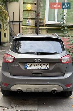 Позашляховик / Кросовер Ford Kuga 2011 в 