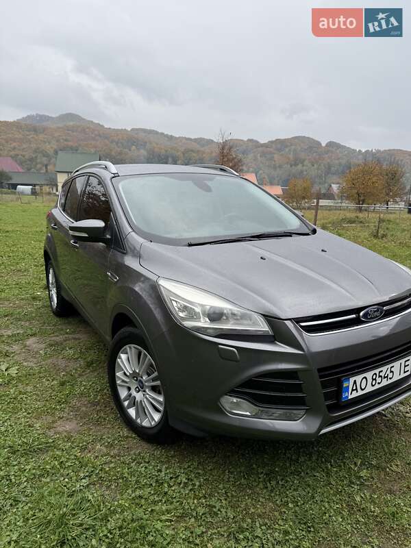 Внедорожник / Кроссовер Ford Kuga 2013 в Тячеве фото 4 Внедорожник / Кроссовер Ford Kuga 2013 в Тячеве