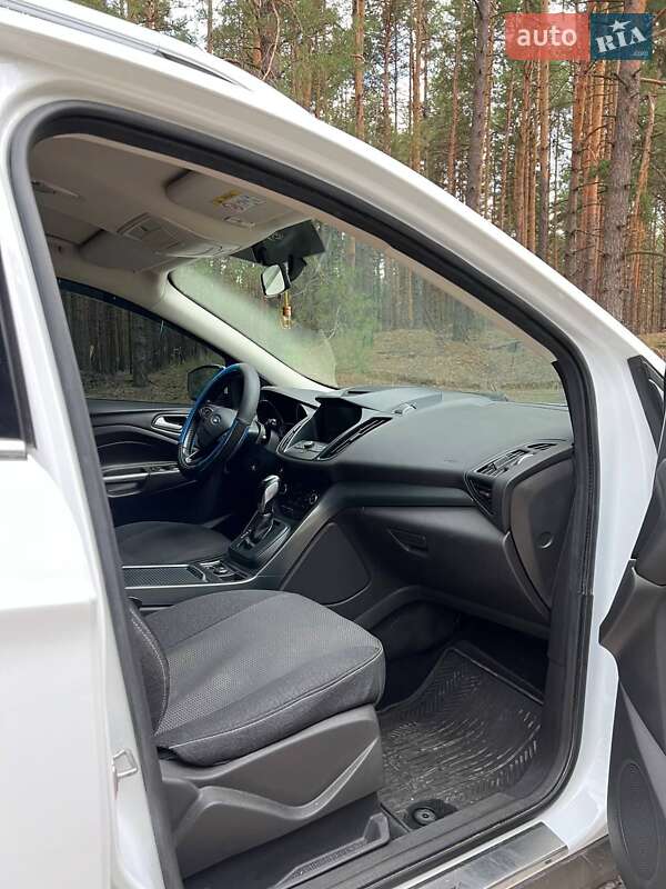 Позашляховик / Кросовер Ford Kuga 2019 в Києві