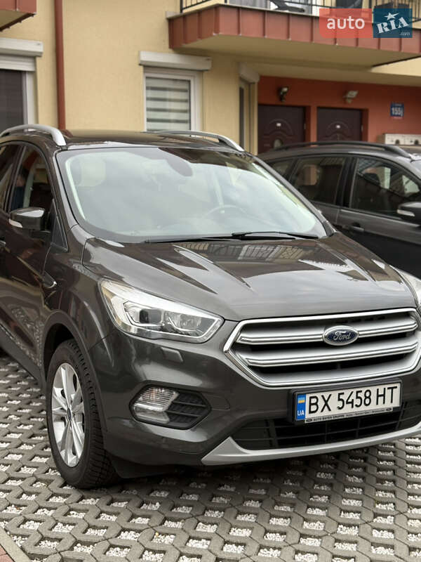 Внедорожник / Кроссовер Ford Kuga 2019 в Хмельницком фото 6 Внедорожник / Кроссовер Ford Kuga 2019 в Хмельницком