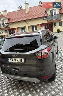 Позашляховик / Кросовер Ford Kuga 2019 в  фото 25 Позашляховик / Кросовер Ford Kuga 2019 в
