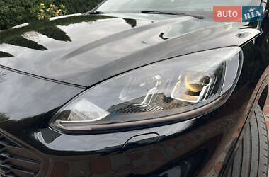 Позашляховик / Кросовер Ford Kuga 2021 в  фото 30 Позашляховик / Кросовер Ford Kuga 2021 в