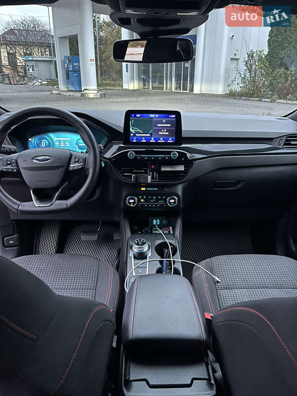 Внедорожник / Кроссовер Ford Kuga 2021 в Хмельницком