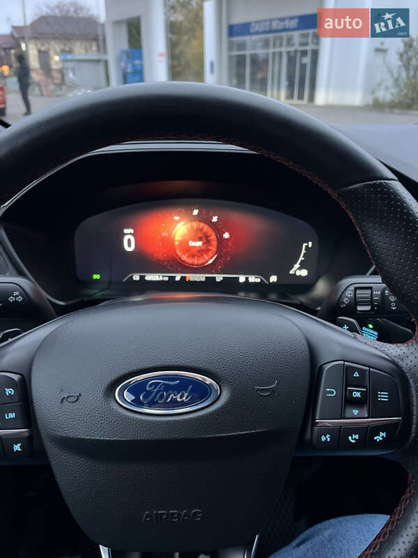 Внедорожник / Кроссовер Ford Kuga 2021 в Хмельницком