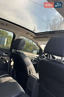 Внедорожник / Кроссовер Ford Kuga 2010 в 