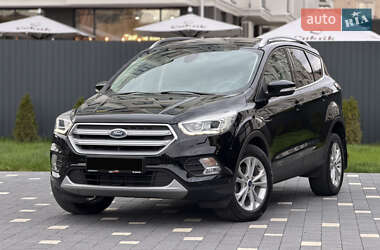 Внедорожник / Кроссовер Ford Kuga 2019 в Ужгороде