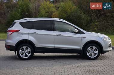 Внедорожник / Кроссовер Ford Kuga 2013 в 