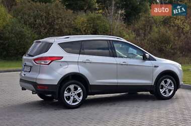 Внедорожник / Кроссовер Ford Kuga 2013 в 