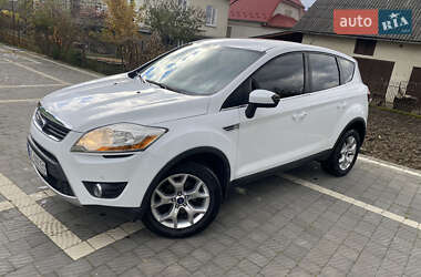 Позашляховик / Кросовер Ford Kuga 2011 в Стрию