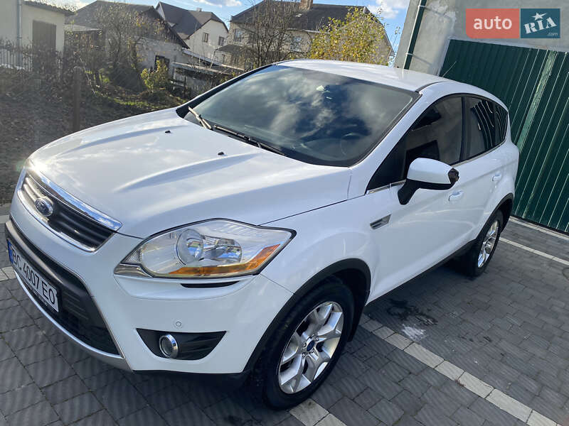 Позашляховик / Кросовер Ford Kuga 2011 в Стрию