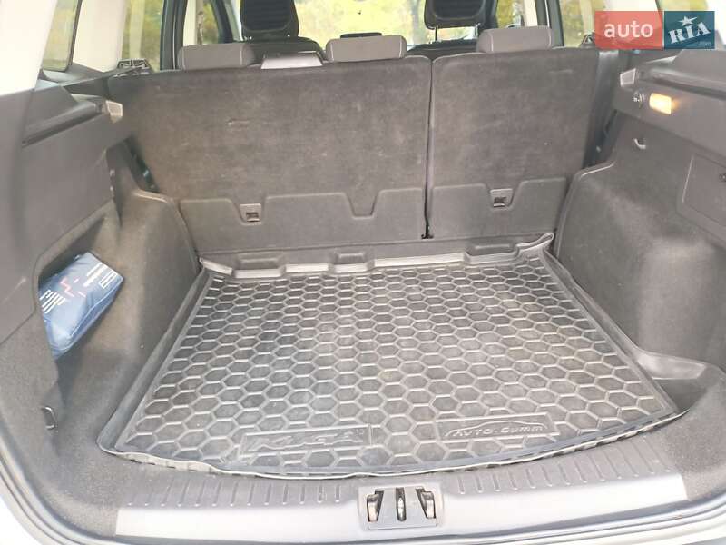 Внедорожник / Кроссовер Ford Kuga 2018 в Днепре фото 15 Внедорожник / Кроссовер Ford Kuga 2018 в Днепре