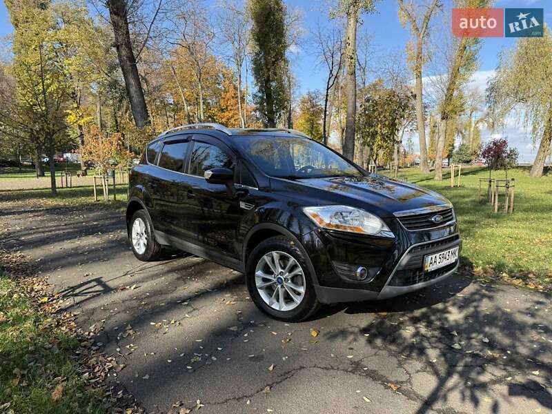 Внедорожник / Кроссовер Ford Kuga 2012 в Киеве