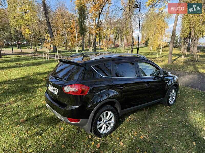 Внедорожник / Кроссовер Ford Kuga 2012 в Киеве