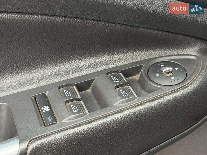 Позашляховик / Кросовер Ford Kuga 2013 в Харкові фото 36 Позашляховик / Кросовер Ford Kuga 2013 в Харкові