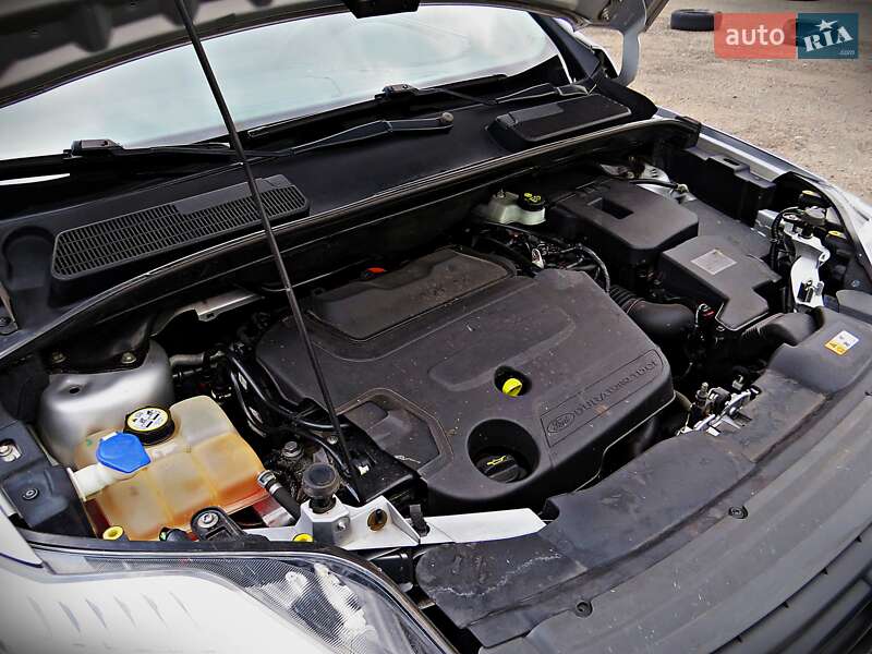 Внедорожник / Кроссовер Ford Kuga 2011 в Черкассах