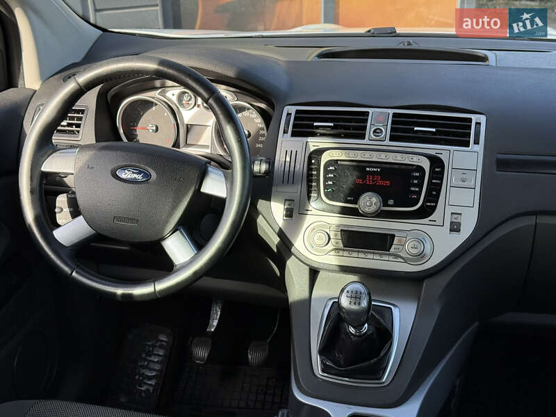 Позашляховик / Кросовер Ford Kuga 2010 в Стрию