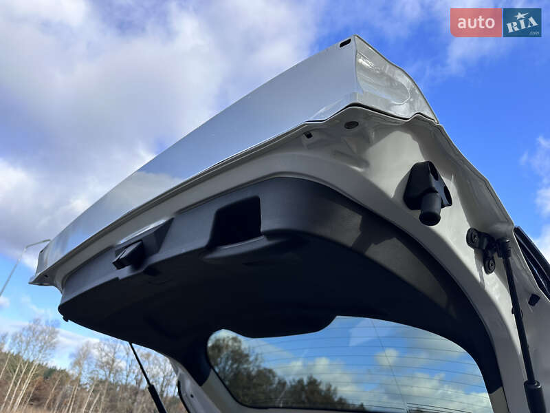 Внедорожник / Кроссовер Ford Kuga 2016 в Киеве