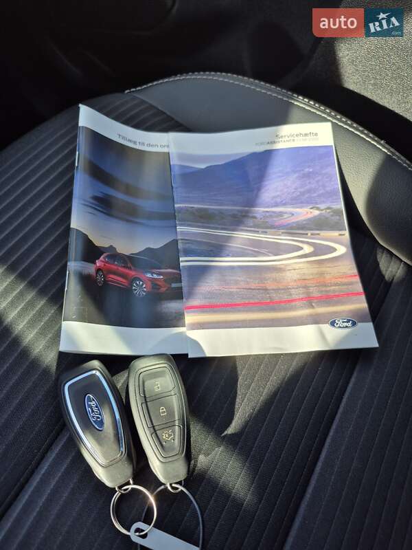 Внедорожник / Кроссовер Ford Kuga 2022 в Киеве