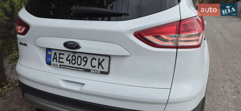 Внедорожник / Кроссовер Ford Kuga 2013 в Днепре