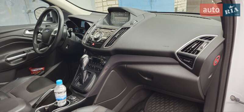 Внедорожник / Кроссовер Ford Kuga 2013 в Днепре