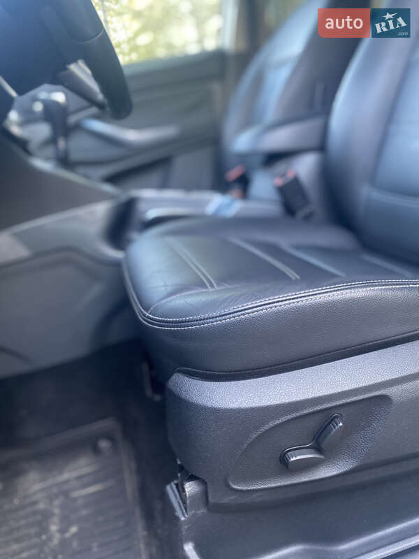 Внедорожник / Кроссовер Ford Kuga 2011 в Киеве фото 13 Внедорожник / Кроссовер Ford Kuga 2011 в Киеве