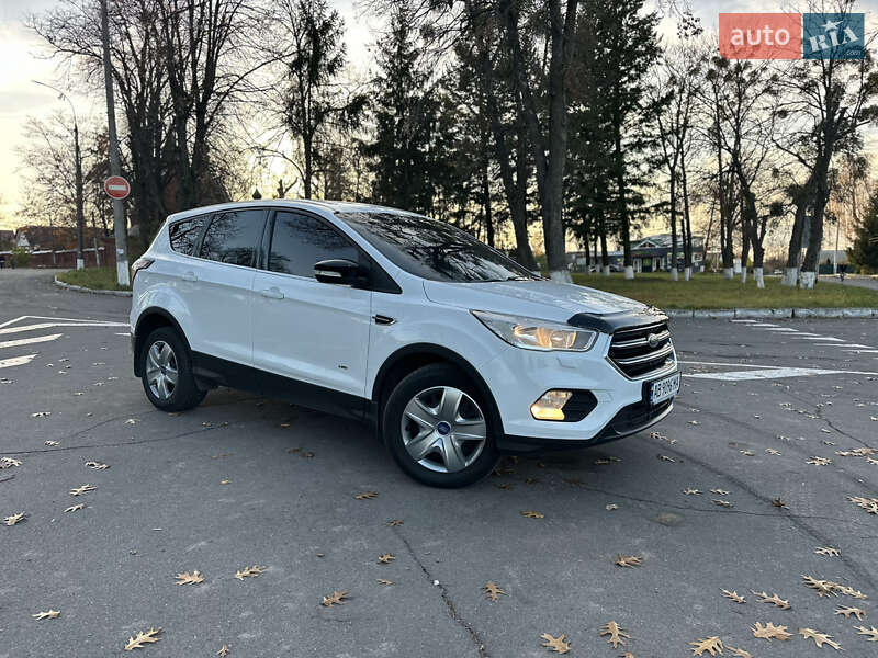 Внедорожник / Кроссовер Ford Kuga 2017 в Виннице фото 21 Внедорожник / Кроссовер Ford Kuga 2017 в Виннице