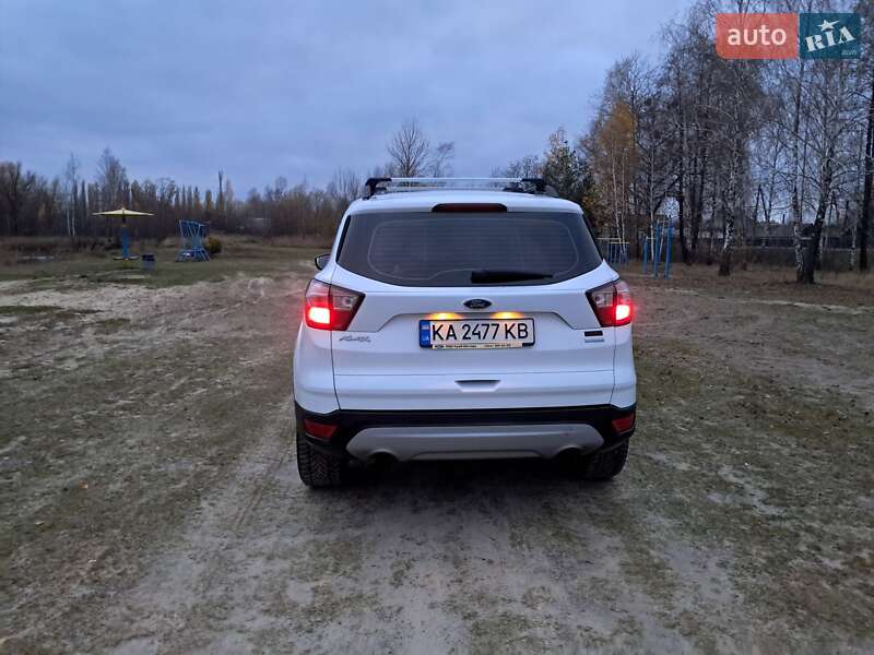 Внедорожник / Кроссовер Ford Kuga 2017 в Чернигове фото 30 Внедорожник / Кроссовер Ford Kuga 2017 в Чернигове