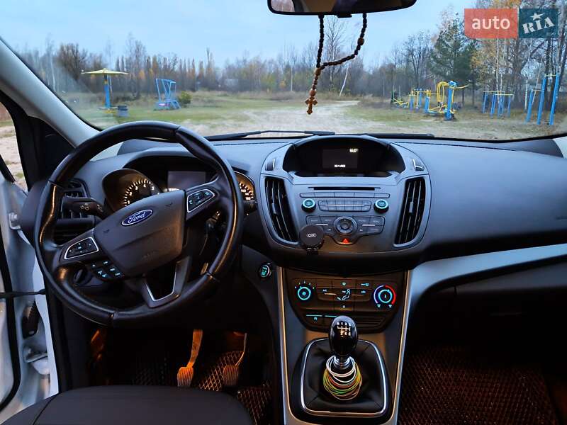 Внедорожник / Кроссовер Ford Kuga 2017 в Чернигове фото 33 Внедорожник / Кроссовер Ford Kuga 2017 в Чернигове