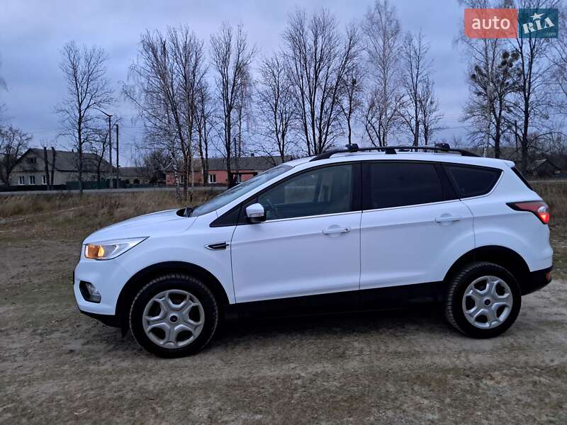 Внедорожник / Кроссовер Ford Kuga 2017 в Чернигове фото 37 Внедорожник / Кроссовер Ford Kuga 2017 в Чернигове