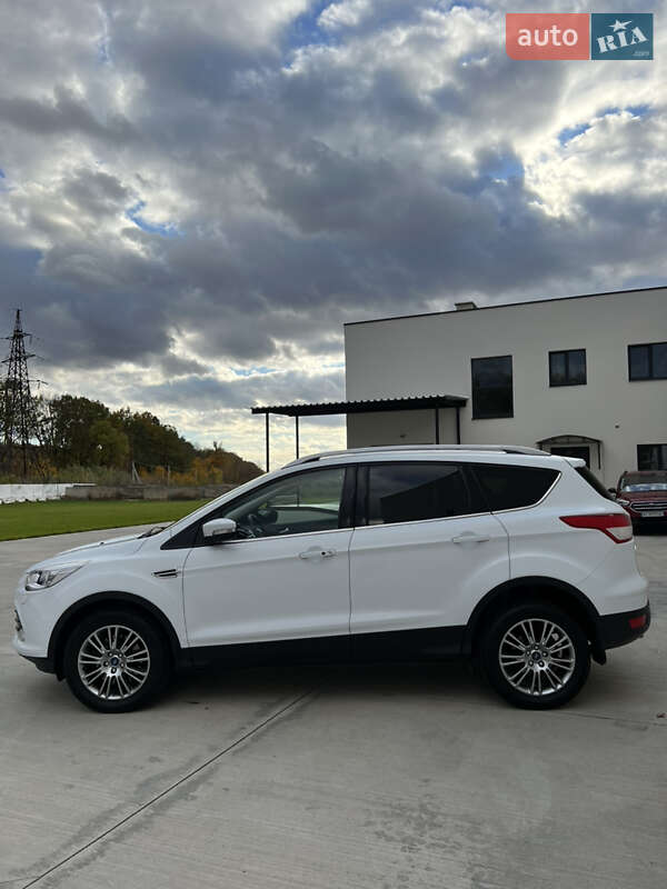 Позашляховик / Кросовер Ford Kuga 2013 в Луцьку
