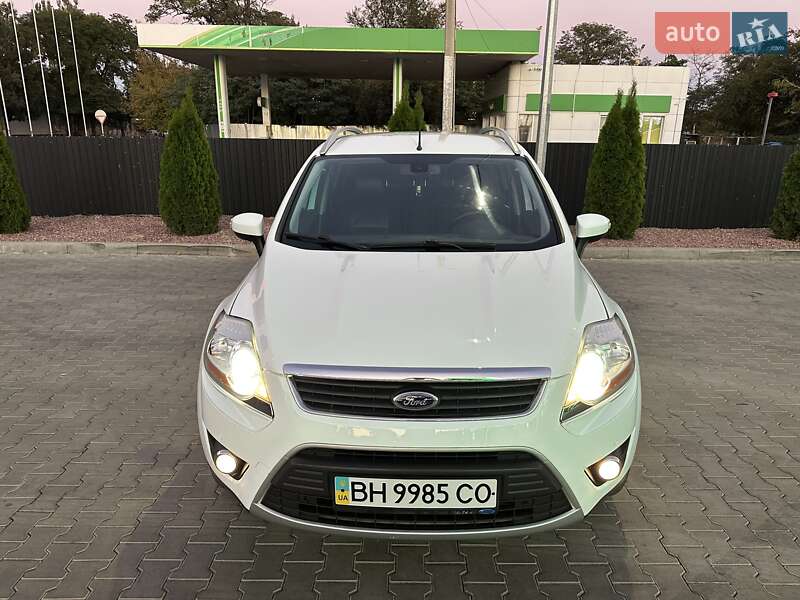 Внедорожник / Кроссовер Ford Kuga 2010 в Одессе