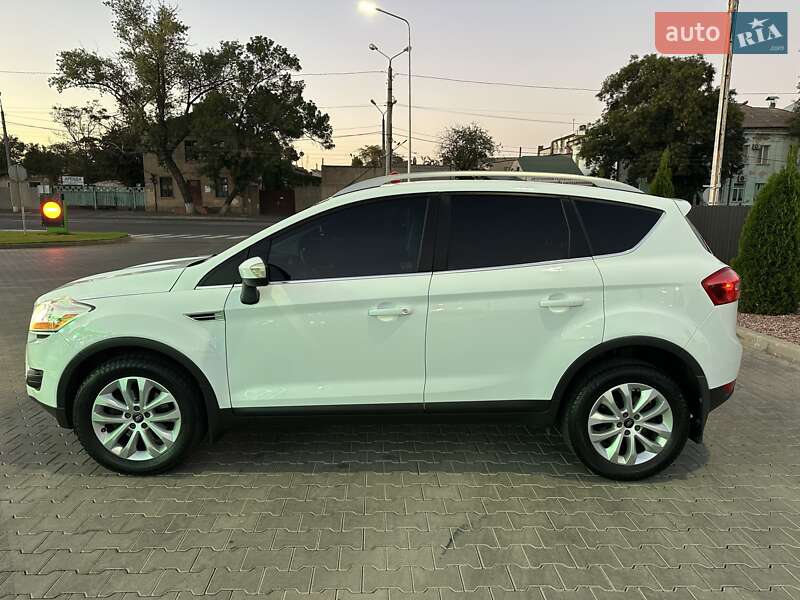 Внедорожник / Кроссовер Ford Kuga 2010 в Одессе