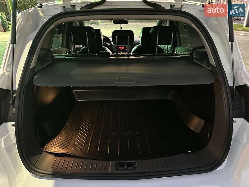 Внедорожник / Кроссовер Ford Kuga 2010 в Одессе