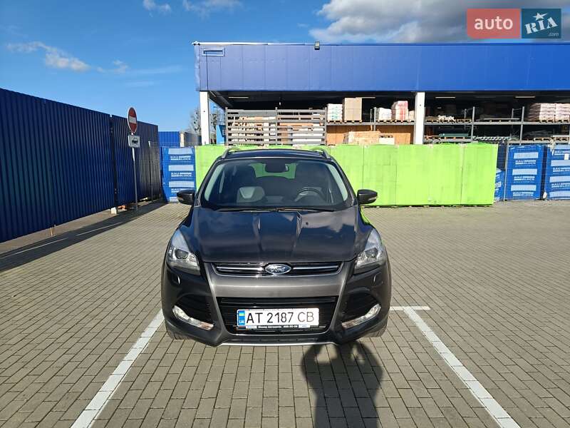 Внедорожник / Кроссовер Ford Kuga 2016 в Калуше