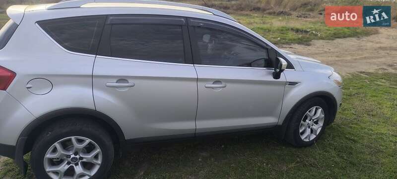 Позашляховик / Кросовер Ford Kuga 2010 в Миколаєві
