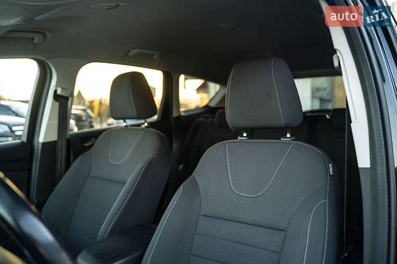 Внедорожник / Кроссовер Ford Kuga 2015 в Черновцах фото 30 Внедорожник / Кроссовер Ford Kuga 2015 в Черновцах
