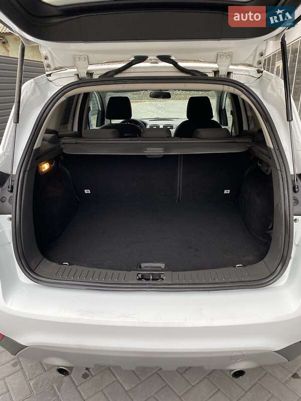 Позашляховик / Кросовер Ford Kuga 2012 в Умані фото 3 Позашляховик / Кросовер Ford Kuga 2012 в Умані