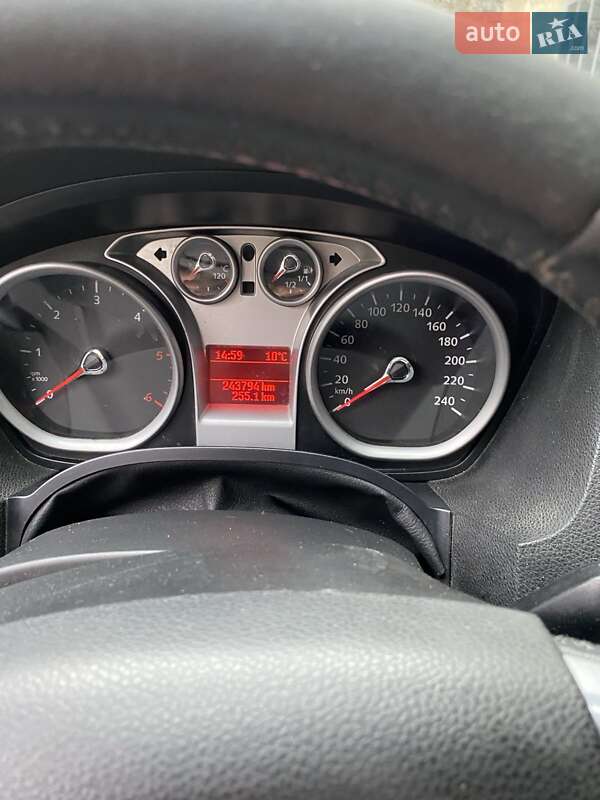 Позашляховик / Кросовер Ford Kuga 2012 в Умані фото 8 Позашляховик / Кросовер Ford Kuga 2012 в Умані