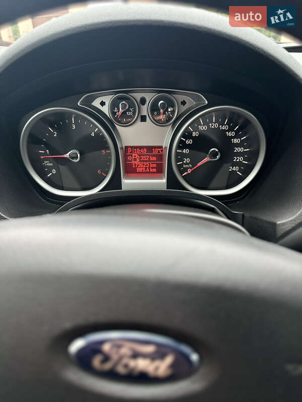 Внедорожник / Кроссовер Ford Kuga 2011 в Василькове фото 18 Внедорожник / Кроссовер Ford Kuga 2011 в Василькове