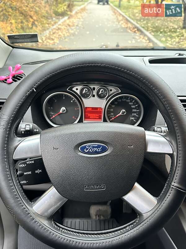 Позашляховик / Кросовер Ford Kuga 2011 в Києві фото 3 Позашляховик / Кросовер Ford Kuga 2011 в Києві