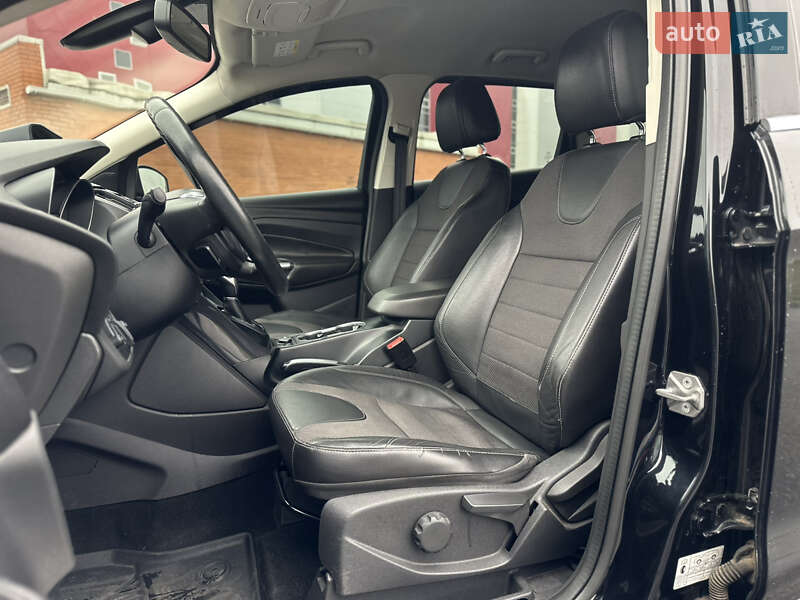 Позашляховик / Кросовер Ford Kuga 2013 в Києві