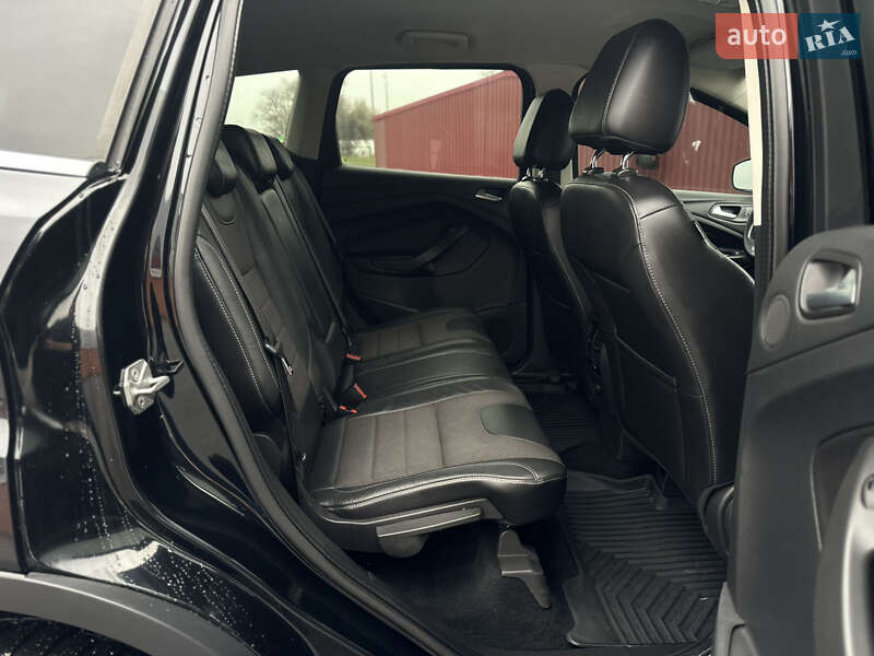 Позашляховик / Кросовер Ford Kuga 2013 в Києві