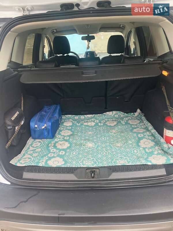 Позашляховик / Кросовер Ford Kuga 2015 в Южноукраїнську