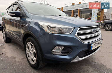 Позашляховик / Кросовер Ford Kuga 2019 в Києві